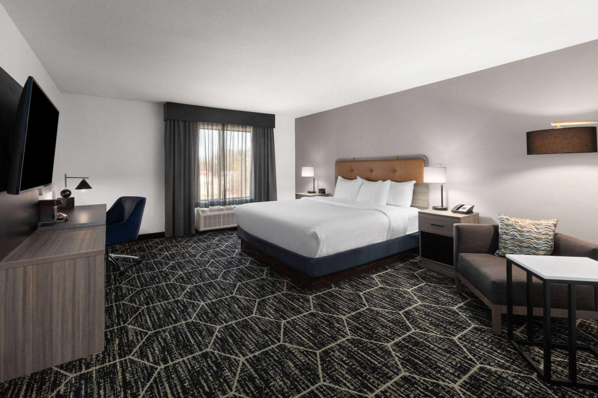 La Quinta Inn & Suites By Wyndham Меридиан Екстериор снимка