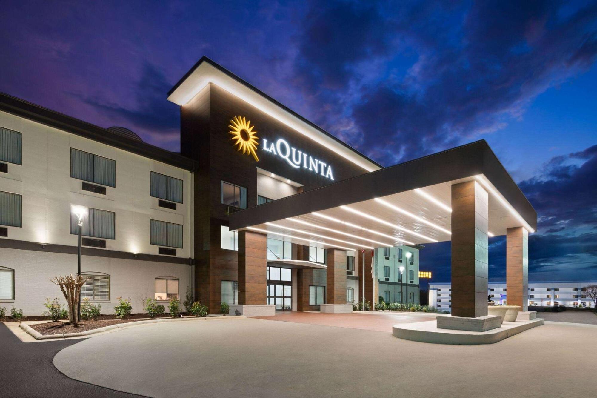 La Quinta Inn & Suites By Wyndham Меридиан Екстериор снимка