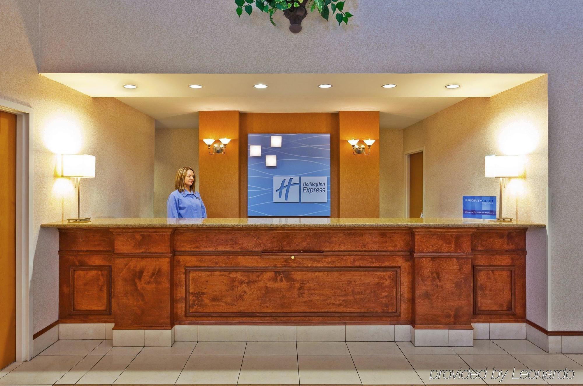 La Quinta Inn & Suites By Wyndham Меридиан Интериор снимка