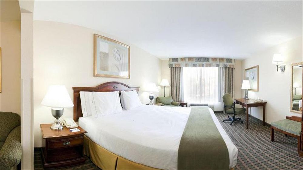 La Quinta Inn & Suites By Wyndham Меридиан Екстериор снимка